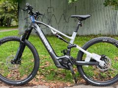 Celoodpružený elektrobicykel Ghost ASX 130 Universal batéria 750Wh