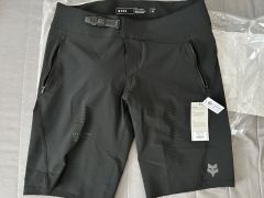 Nove kratasy FOX Flexair s vlozkou 36