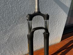 SR Suntour Xcm34 LOR Lockout 100mm