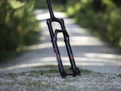 Marzocchi bomber Z2 140mm