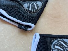 Cyklo rukavice Hqbc WOW Cooler bielo/cierne