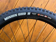Maxxis minion DHR + minion DHF
