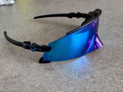 Predam sportove slnecne okuliare Oakley Kato