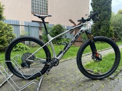 Rock machine Blizz CRB-fullcarbon Kashima AXS