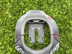 Leatt DBX 5.5 chránič krku