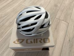 Giro Syntax Mips + šiltovka Assos Titan Green