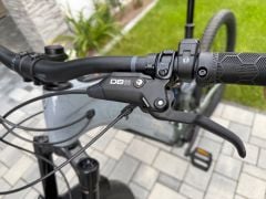 Sram db8 cisto nove s kotucmi