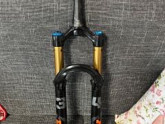 Fox 34 Factory 130 Grip2