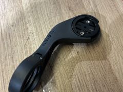 Garmin Flush vysunutý držiak Edge