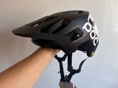 Přilba na kolo POC Kortal Race Mips Black Matt/Hydrogen White ve. Medium