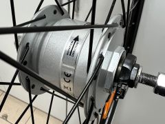 Koleso predné 700c/28 dynamo