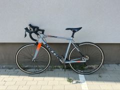 Cestný bicykel