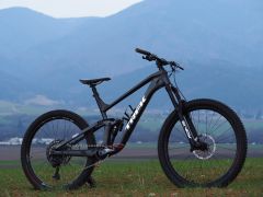 Trek Slash 8