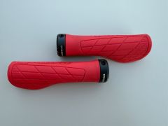 Ergon GA3 gripy, small risky red