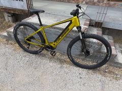 Crussis E-Largo 7.10 2025 900wh veľkosť 18