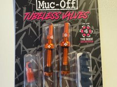 Nové bezdušové ventilky Muc-Off v2, oranžová farba
