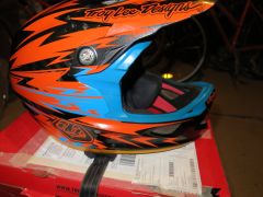 Troy Lee Designs D3 carbon