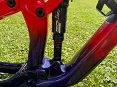 Rámový set Trek Topfuel, tlumič RockShox Sidluxe Ultimate, Vidlice RockShox Pike Ultimate