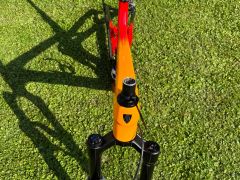 Rámový set Trek Topfuel, tlumič RockShox Sidluxe Ultimate, Vidlice RockShox Pike Ultimate