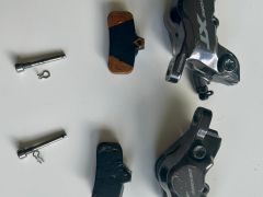 Shimano XT Br-M8120 (2 ks) výborný stav