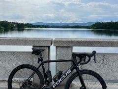 Karbonove silnicni kolo Focus Izalco Race Carbon 2020