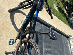 Cube stereo hybrid 140 hpc slx 750