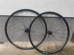 Canyon LN Classic db 23  cestné kolesá predné a zadné