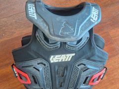 Leatt fusion 2.0  Junior vest