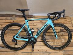 Predám Bianchi Oltre xr4 Di2 na ultegre