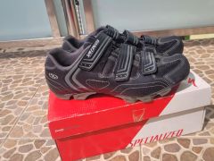 Cyklistické MTB tretry specialized 43