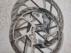 4-piestikové Sram G2 + Sram HS2 200mm