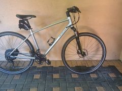 Predám trekingový bike Specialized Ariel