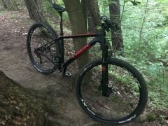 Trek Superfly 9.6 Carbon s komplet Shimano XT výbavou 1x11