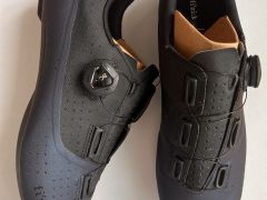 Nové silniční tretry Fizik Tempo Overcurve R4