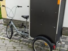 Prodám upravenou tříkolku s boxem