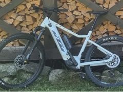 KTM E-bike Macina Race 571 white 2022