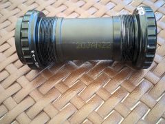 Nové / Sram DUB BSA stredové zloženie, 68/73 mm