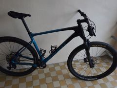Giant XTC Advanced 29 2 (karbon)