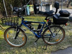 Mestky bicykel do prace alebo na nákupy.