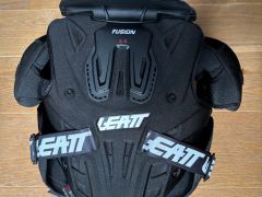 Leatt Fusion vest 2.0 Junior L-Xl