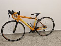 Juniorský cestný bicykel Felt