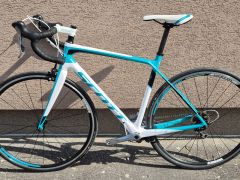 Dámsky karbónový cestný bicykel Scott Contessa Solace 35