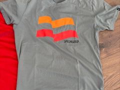 3 voľné dresy Specialized