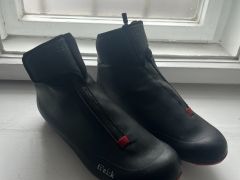 Zimné cestné tretry Fizik Arctica R5 veľ. 42
