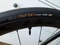 Giant Gavia Course 0, tubeless, 700x25c (28mm) - cena za 2ks