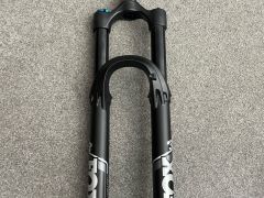 Fox 38 Rhythm grip 170mm - nová **Price**