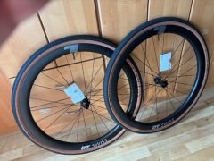 Kolesá DT Swiss GRC 1600 s plášťami