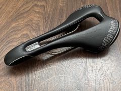 Selle Italia SLR  TM Superflow L3 sedlo čierné