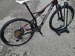 Celoodpružený karbónový S-Works Epic 29