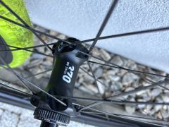 Nové kolesa DT Swiss E1800 s gravelovými plášťami